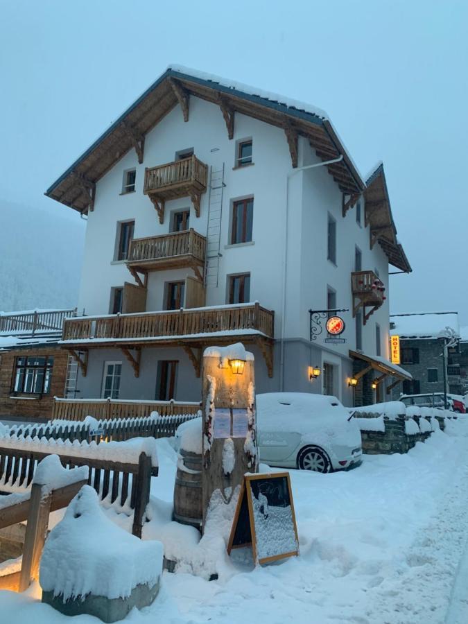 Hotel Restaurant Eden Evolène Buitenkant foto